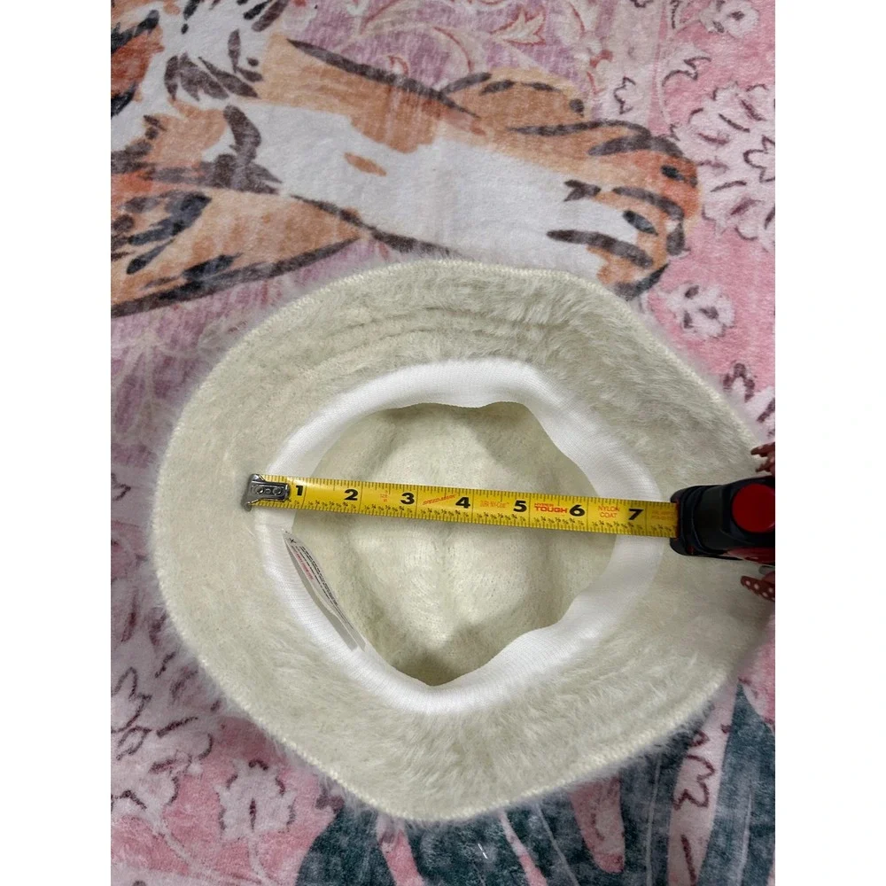 Free People‎ Y2K Faux Fur Bucket Hat Cream White Winter Warm Fisherman Cap